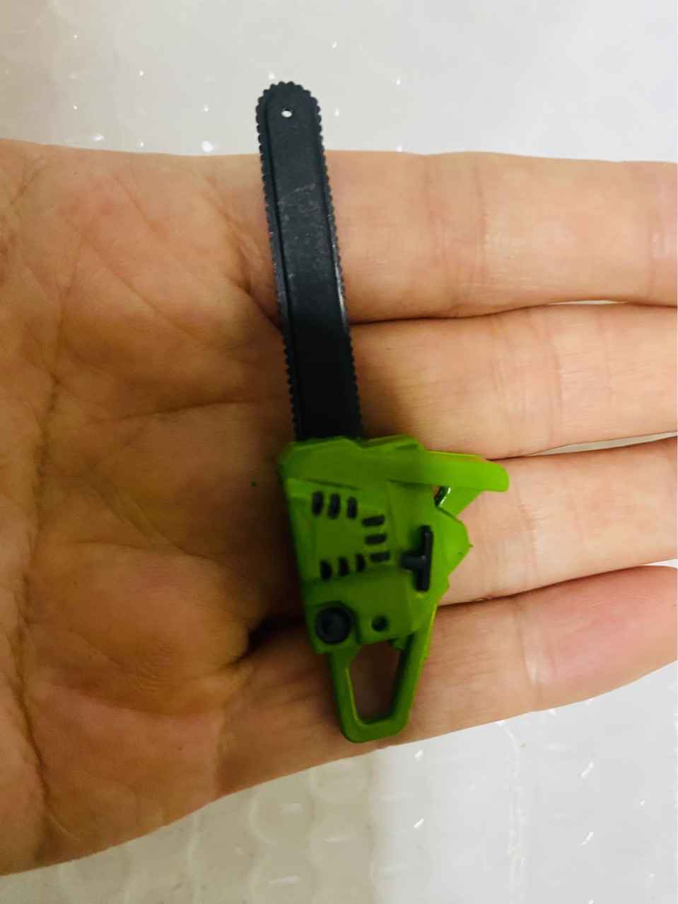 Оптовые аксессуары для игрушечных солдатиков, пропсы с бензопилой