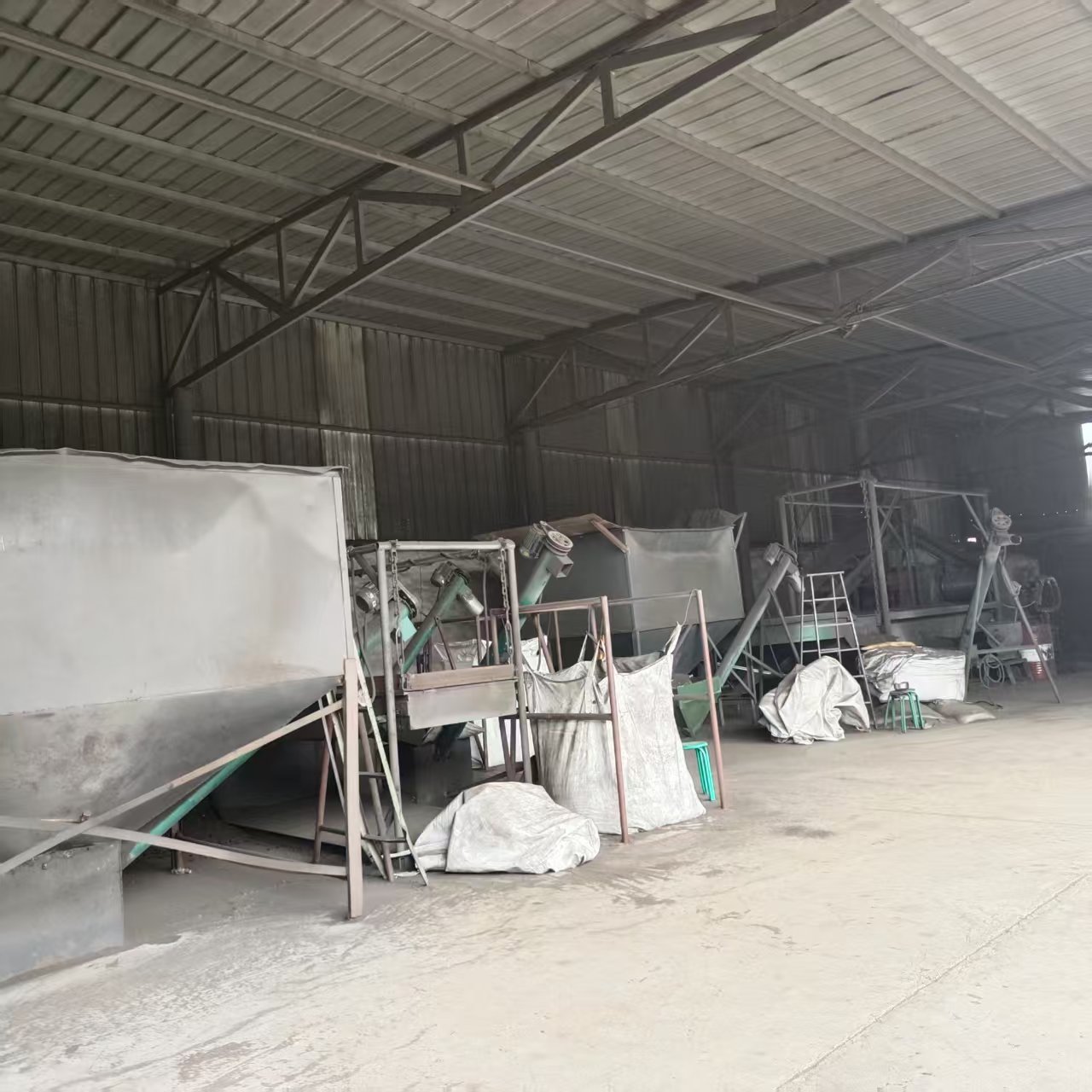 Wholesale Waste Tire Powder Supply Asphalt Waterproof Membrane Self-Replenishing Rubber Powder Rubber Particles Oil Field Leak Repair