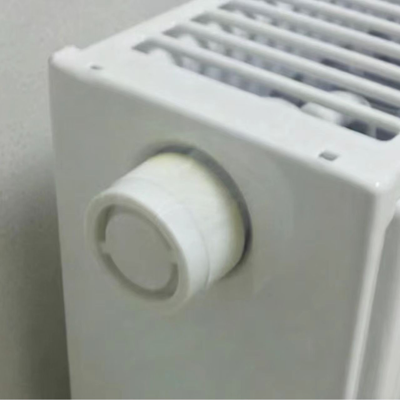 Thermostatic Radiator Valve Cap M30X1.5 Radiator Adjustment Cap Trv White Plastic Decorative Cover in Stock