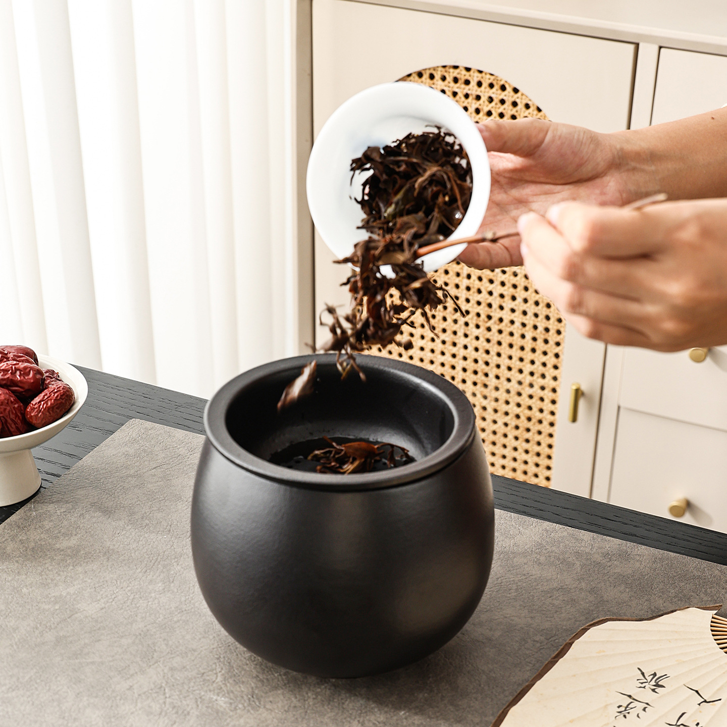 Dry and Wet Separation Large and Small Ceramic Tea Residue Jar Desktop Household Water Basin Waste Bucket Ashtray Tea Set Accessories Tea Wash