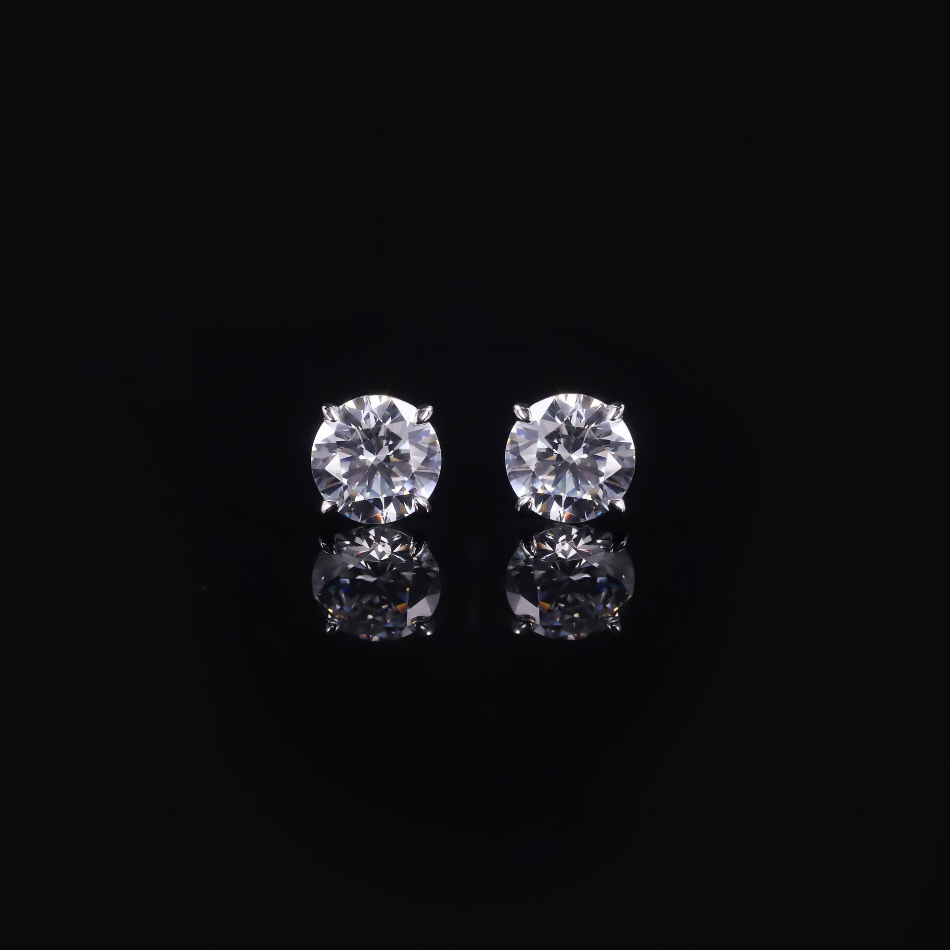 Hot collection eagle claw series cultivation diamond earrings s925 sterling silver gold-plated four-claw earrings 0.5/1/carat