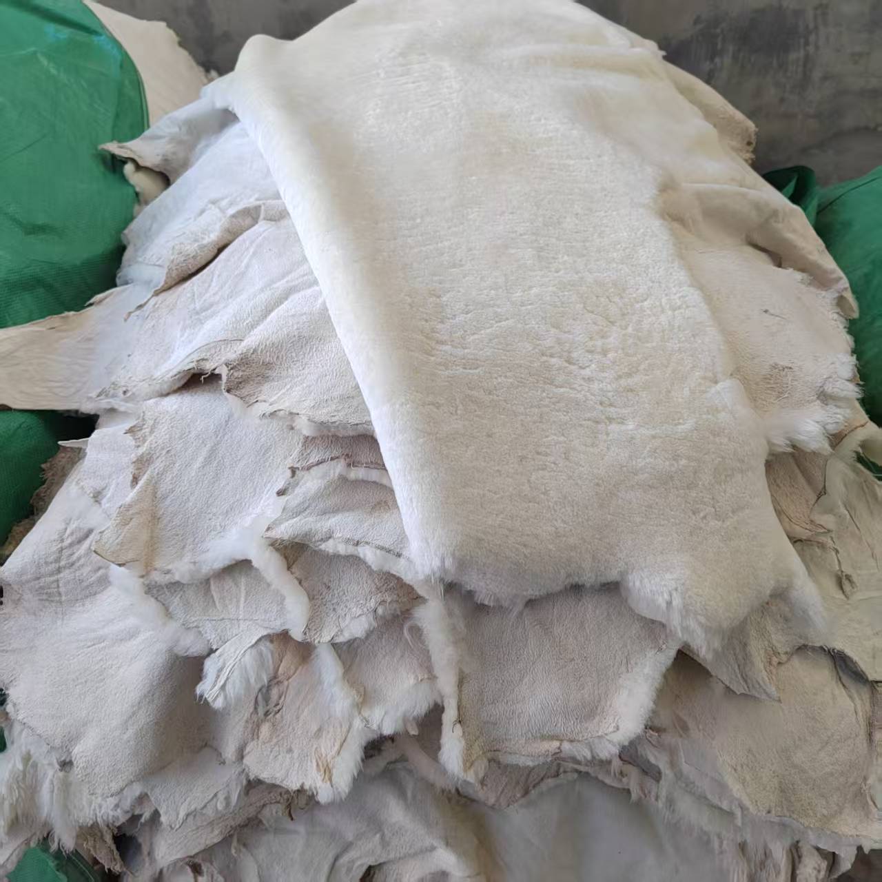 Manufacturer's Fine-Bristled Genuine Fur Whole Goatskin Goatskin Block Sheep Sheared Velvet Shoes with Fur Integrated Wool Lining Leather