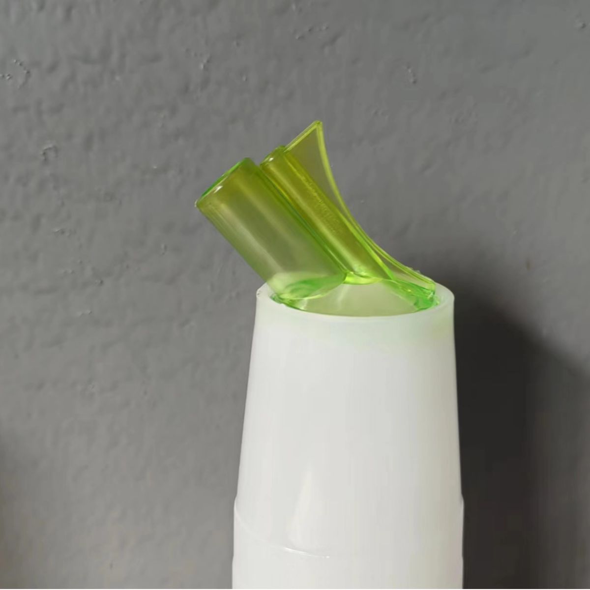 Bartender's Bottle for Ketchup and Cream, Squeeze Bottle for Fresh Cream, Salad Jam, Sushi, Food-Grade Pot, Bar Counter, Pastoral Style