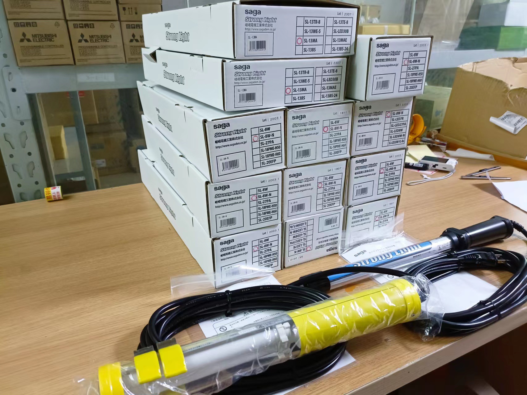 Япония SAGA SL-13MA флуоресцентная лампа, оригинал из Шэньчжэня