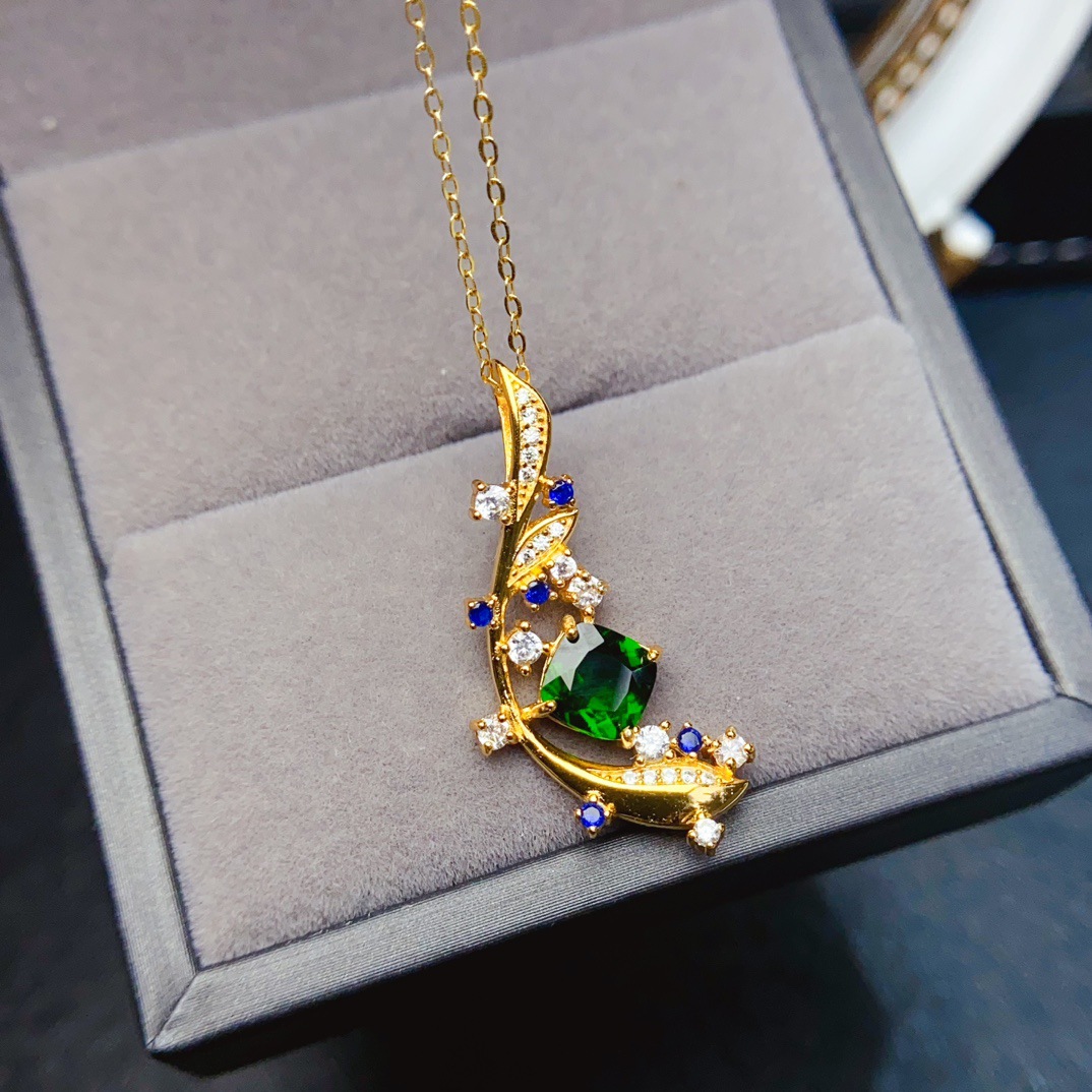 New Natural Diopside Pendant S925 Silver Inlaid Main Stone 6*6mm Versatile Popular Hot Style Women's Jewelry Wholesale