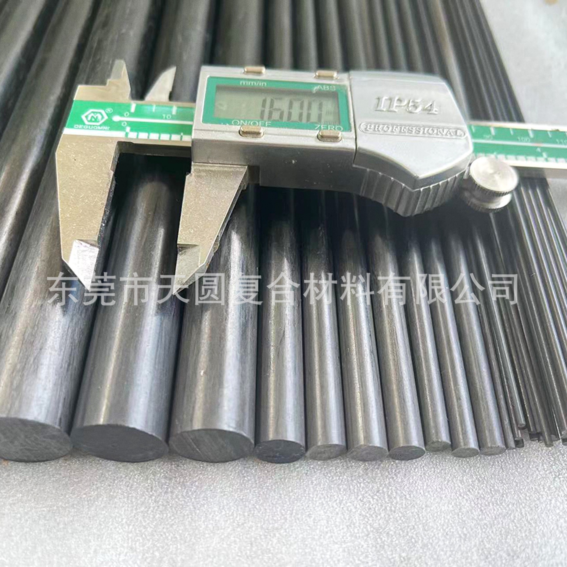 Оптовая прямая поставка углеродных стержней для спортивного оборудования полный углерод высокопрочная прямота сплошные углеродные стержни оптом