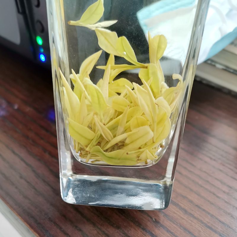 250g half jin pre-Ming milk white tea royal golden Bud golden Bud Anji Origin new tea spring tea