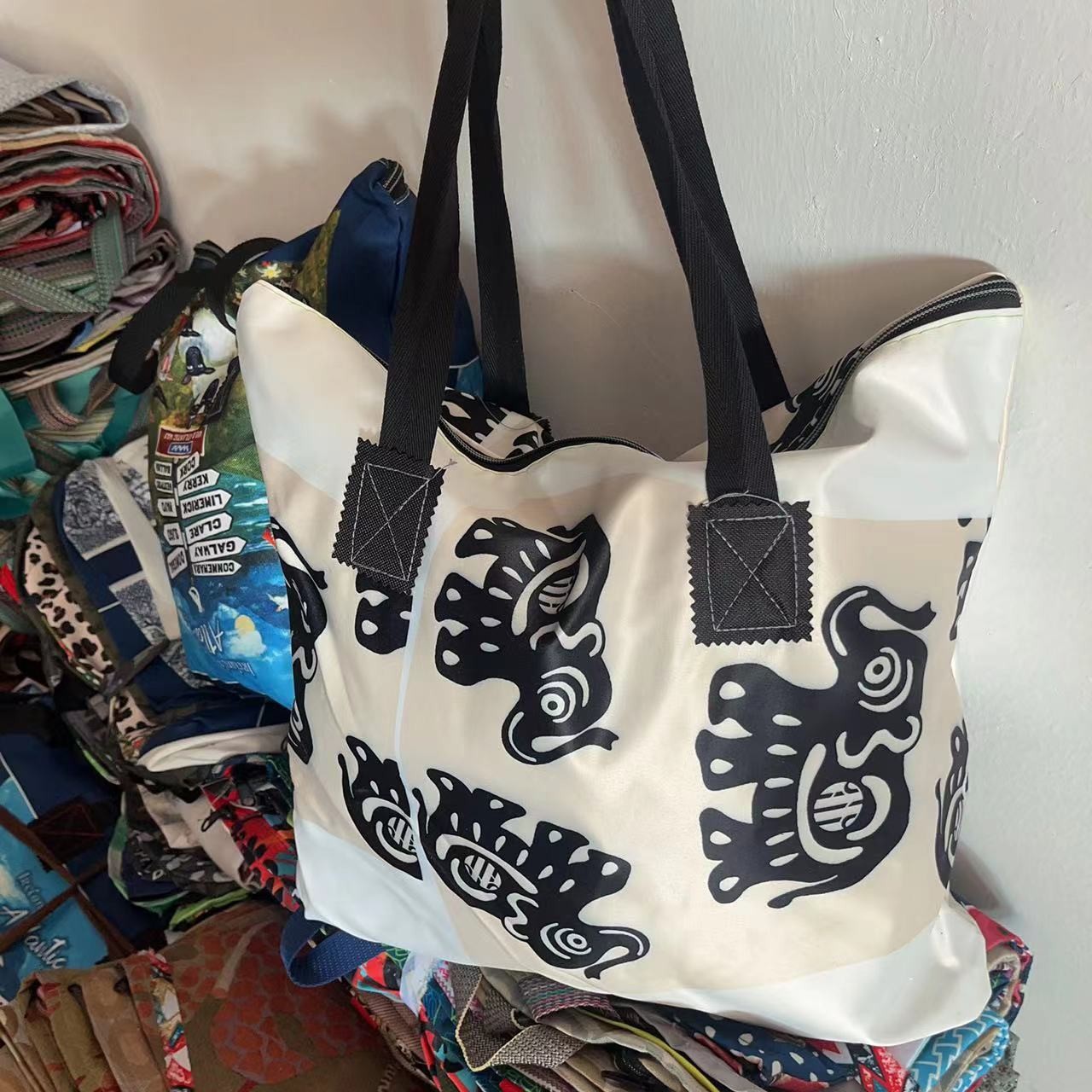 Storage bag 10 yuan model zipper waterproof storage bag backpack stall storage bag full flower stall