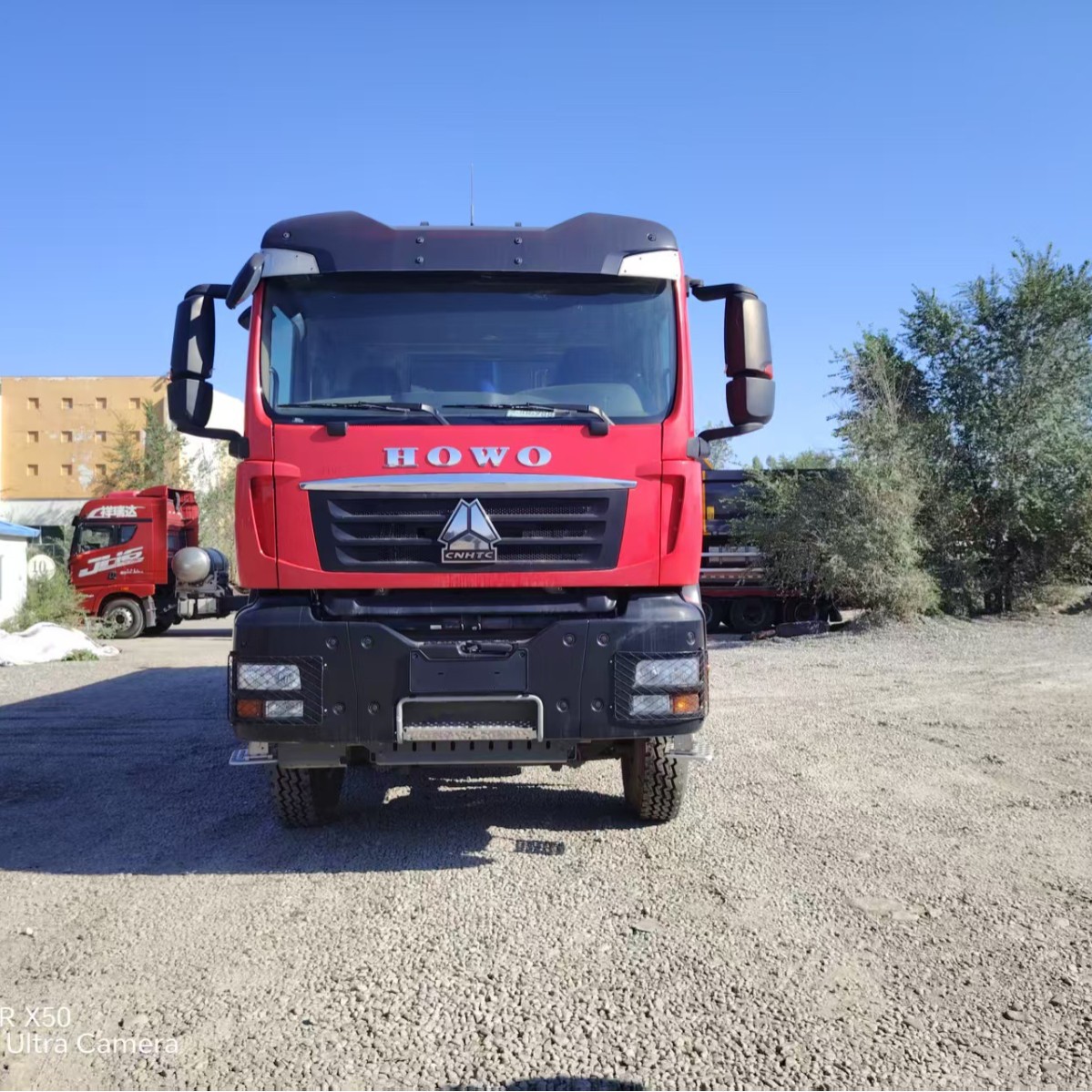 Export China Sinotruk Howo Tx Truck 400 Horsepower Front Four Rear Eight 8X4 Dump Truck Construction Vehicle