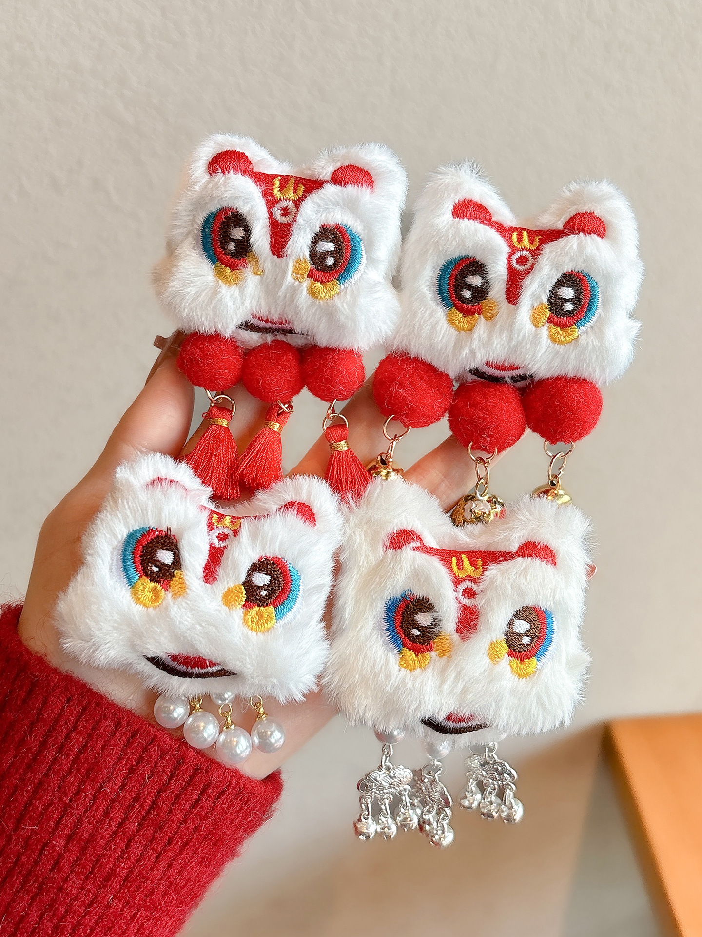 Children's Plush Lion Awakening Hairpin 2025 New Style Girls New Year Antique Style Headwear Girls Cute Hairpin New Year Hair Accessories