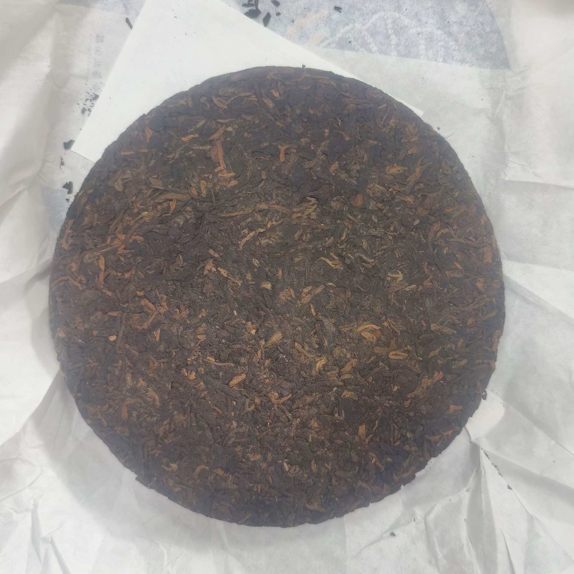 Yunnan Pu'Er Tea Factory Direct Sales Icelandic Ancient Tree Pure Material 16 Years Off-The-Ground Fermentation 18 Years Pressed Pu'Er Ripe Tea Cake