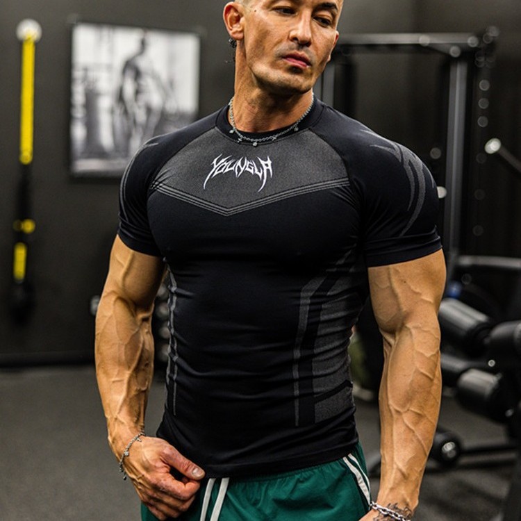 Youngal новая фитнес-одежда для мужчин, спортивная футболка- bodysuit, высокая эластичность, короткий рукав