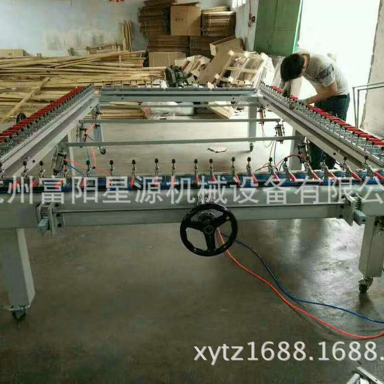 Customized Xy-Lw1115 Automatic Mesh Pulling Machine with Double Arm Aluminum Clamp and High Tension Chain Type