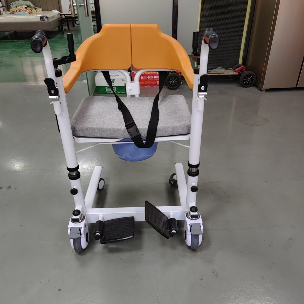 Multifunctional Hand-Operated Lift for Disabled Care Multifunctional Toilet Lift Chair
