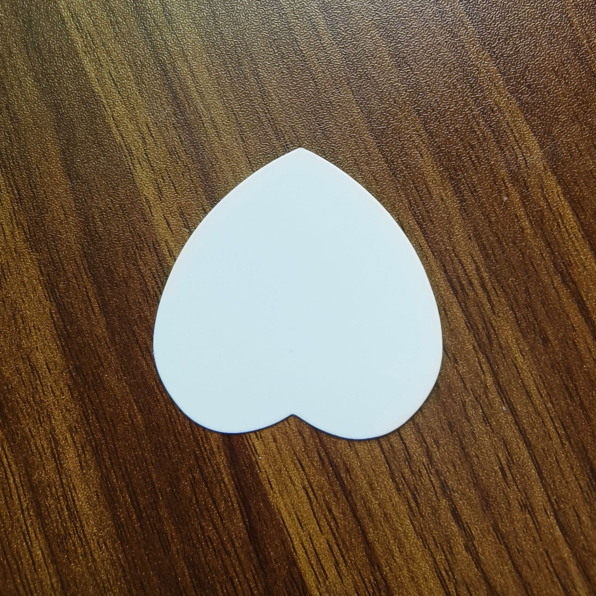 Бумажная карточка в форме сердца, нерегулярная бумажная карточка, полигональная бумажная карточка, печатная бумажная карточка, белая бумажная карточка в наличии