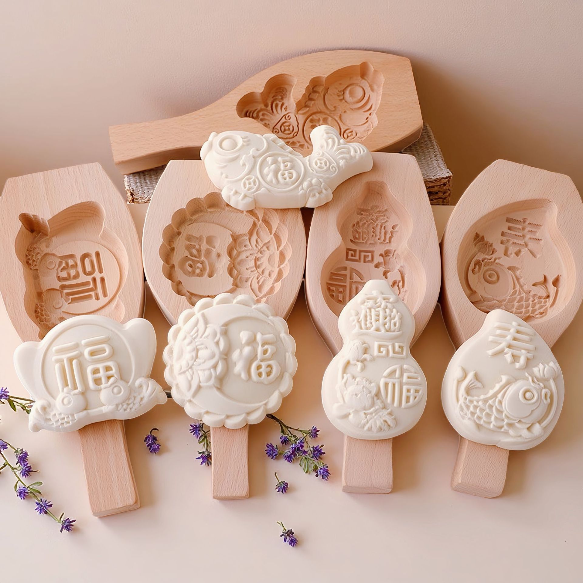 Chinese New Year wooden steamed bread mold glue East flower cake tool Fu Xiaoxiao pattern big steamed bread wooden card flower cake moon cake