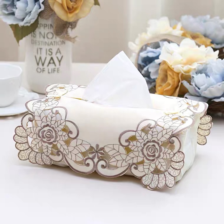 Pastoral style fabric tissue box embroidered Hollow home living room car tissue box fashion high-end fabric tissue cover
