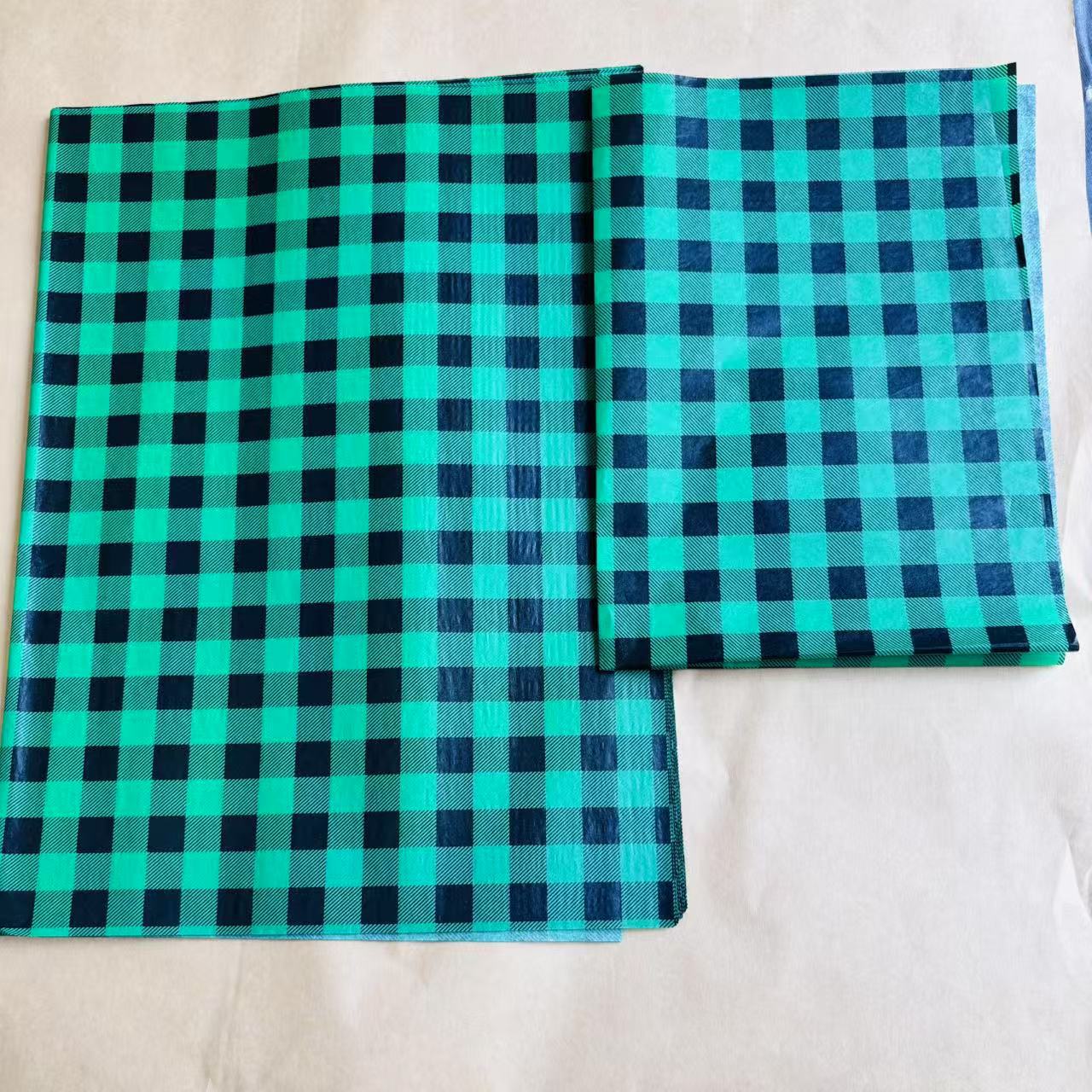 In-Stock 50*35cm Colored Plaid Copy Paper Clothing Moisture-Proof Paper Gift Packaging Folding Bagging 17g Pear Paper