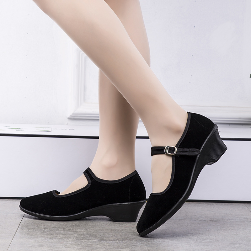 Summer Old Beijing Cloth Shoes Women's Shoes Flat Heel Breathable Soft Sole Work Shoes Black Hotel Shoes Non-slip Dancing Mom Shoes