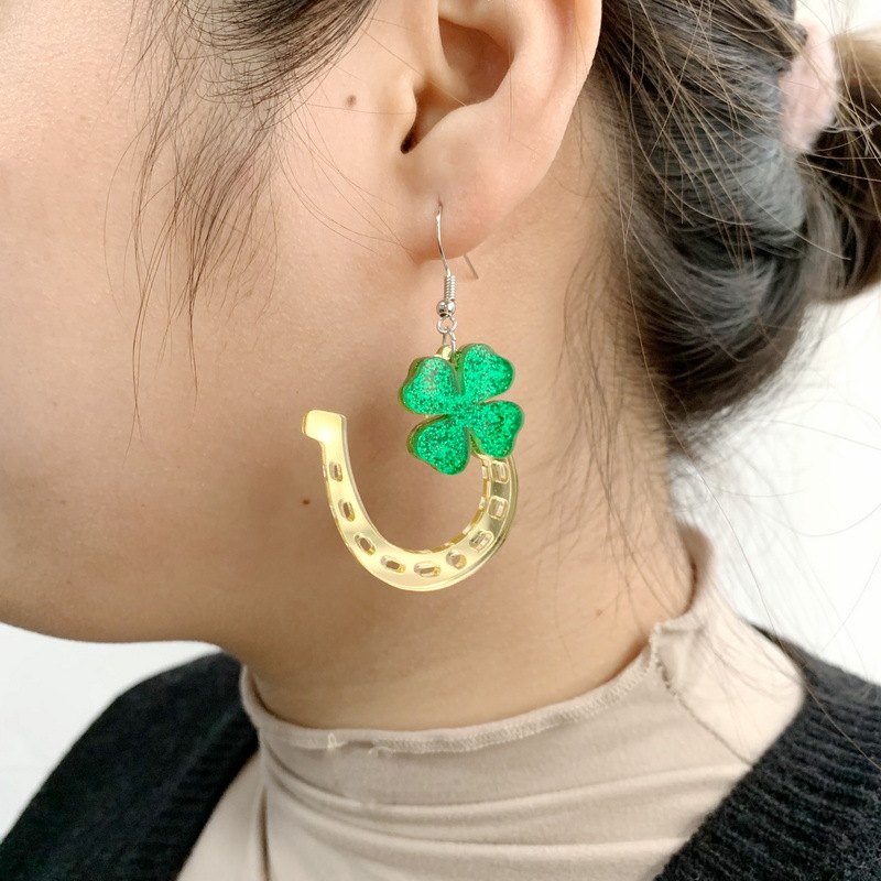 St. Patrick's Day Carnival Korean-style Cool All-match Green Acrylic Glitter Four-leaf Clover Clover Horseshoe