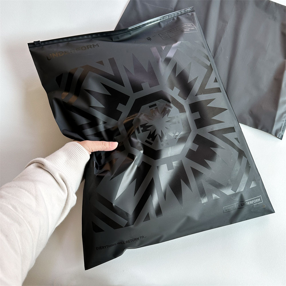 Frosted Zipper Bag Custom Printed Logo Cpe Thickeneded Black Frosted Zipper Bag Matte Zipper Bag