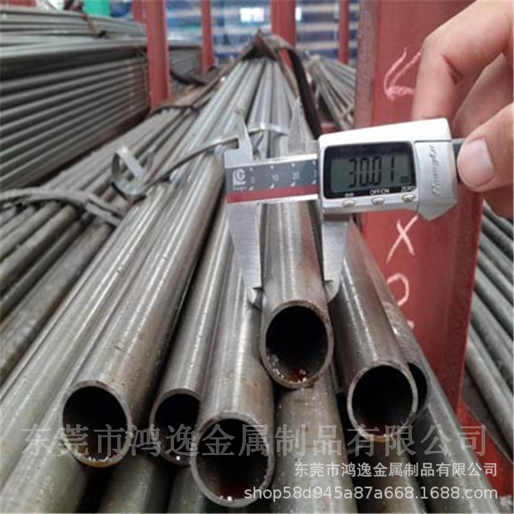 Dongguan Manufacturer Supplies Dn100 Galvanized Steel Pipe, National Standard Hot-Dip Galvanized Round Pipe, Fire Water Pipe 6-Point Pipe Wholesale