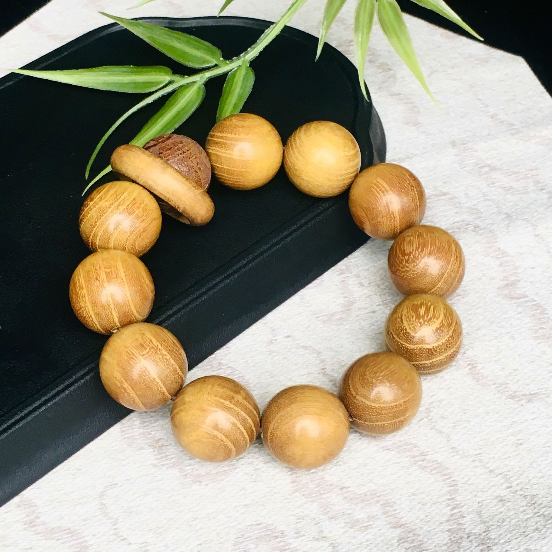 Золотое сандаловое дерево-19мм