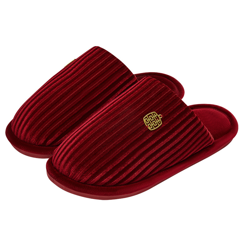 Wedding Slippers, High-End Newlywed Couple Style, Bride and Groom's Dowry, Festive Red Pair of Winter Accessible Luxury Wedding Shoes