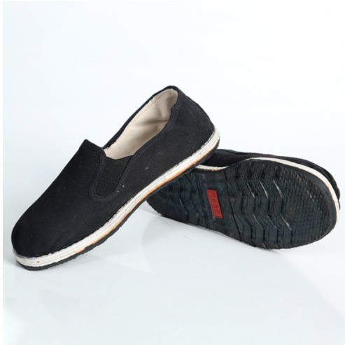 Dance shoes soft bottom dance shoes may 4th old Beijing black cloth shoes high heel ethnic yangko dancing cat claw shoes girls