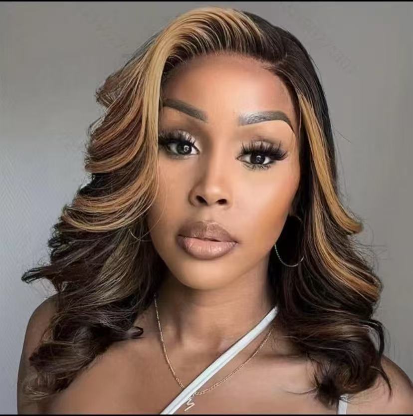 Короткий парик с кудрями, коричневый с мелированием, средний пробор, большие волны, оптовая продажа