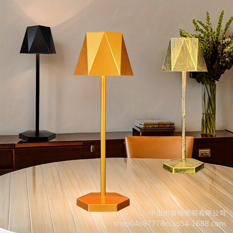 SOURCE Factory Amazon touch charging table lamp table lamp Western restaurant bar headlamp high leg Nordic night light