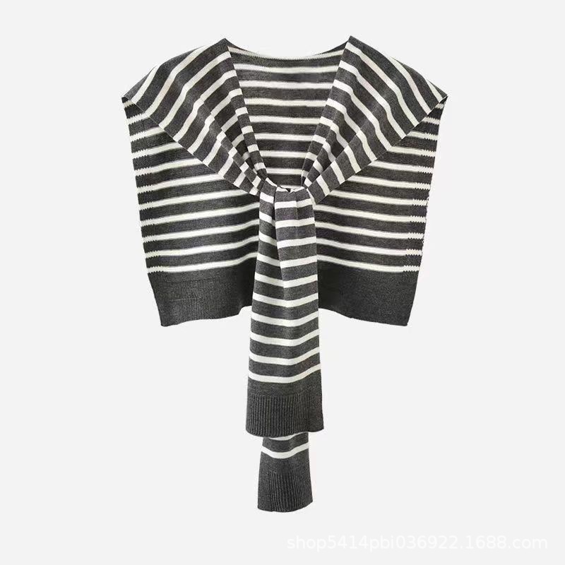 Retro Hong Kong Style Knitted Red Shawl with Butt Curtain for Women, Thin Layered Decorative Clothing, Waistcoat Belt Accessories