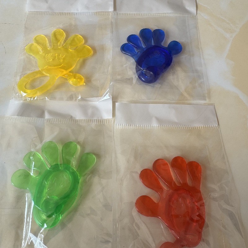 Stretchable Sticky Hand Toy Sticky Palm Wall-Climbing Sticky Little Hand Mini Educational Movable Funny Toy