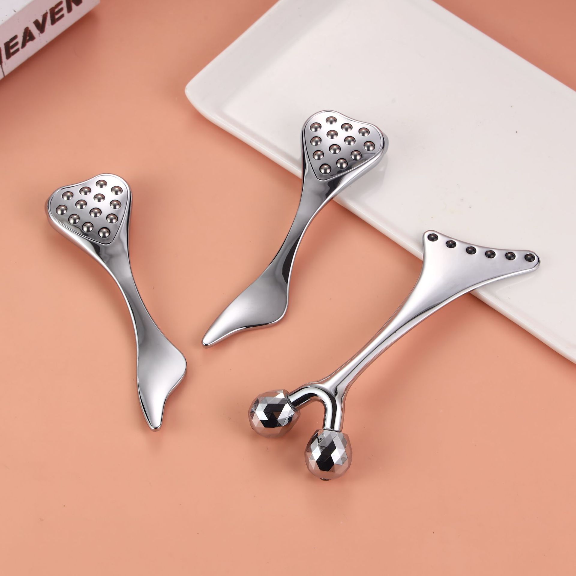 Manufacturer's Heart-Shaped Ball Massager Facial Lifting, Firming and Face Slimming Beauty Salon Special Care Beauty Tools Wholesale