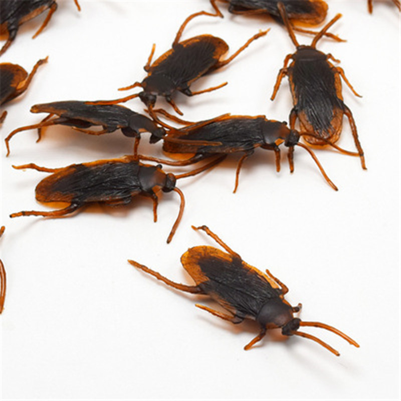 Artificial cockroach April Fool's Day toy scared fake cockroach realistic cockroach whole person Xiaoqiang trick fake Xiaoqiang wholesale