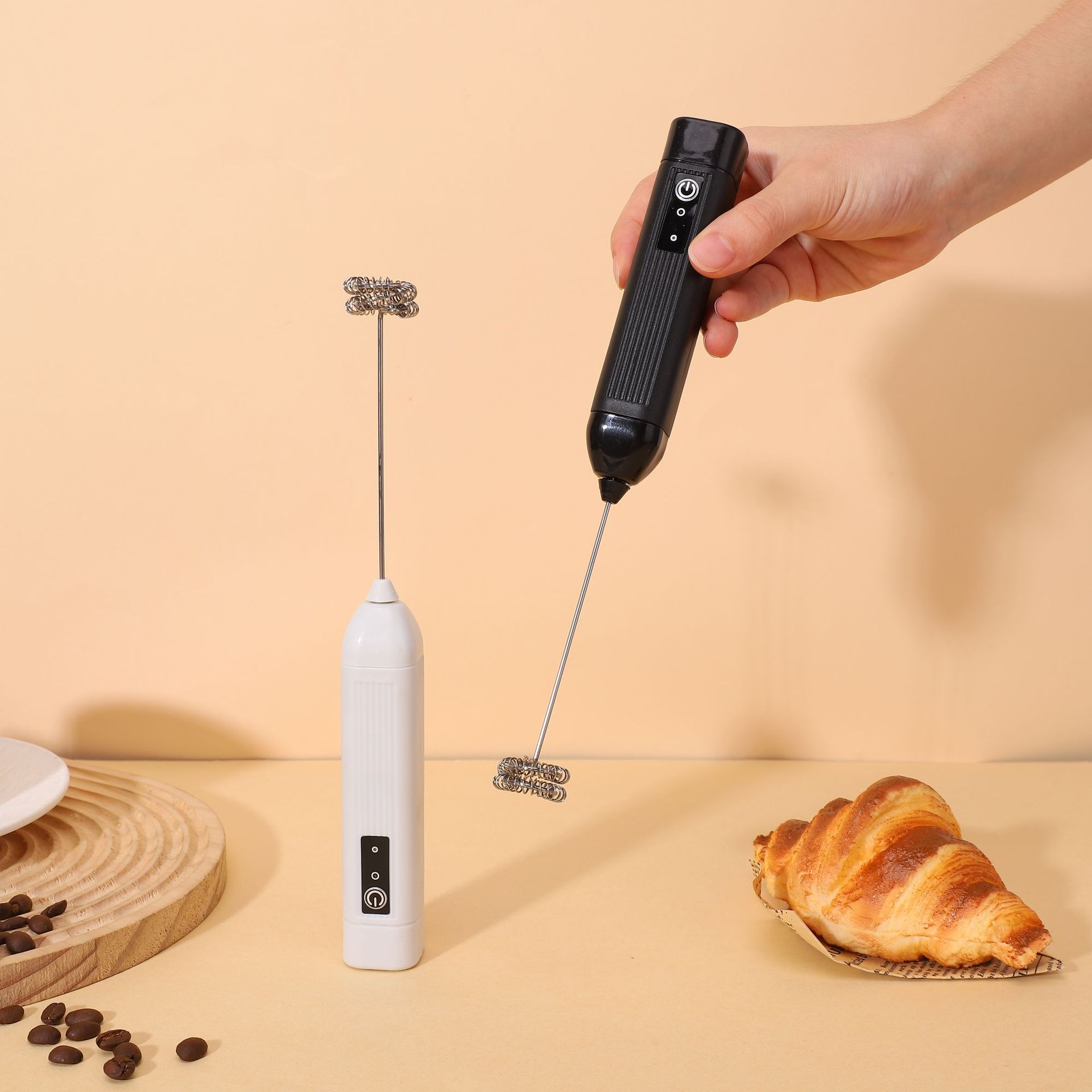 Household Food Grade Electric Milk Frother Egg Beater Wireless Small Handheld Mixer Coffee Milk Frother Wholesale
