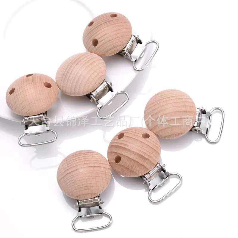Manufacturer Beech Baby Pacifier Clip DIY Toddler Anti-Drop Chain Clip Round Non-Porous Three-Hole Wooden Pacifier Clip Wholesale