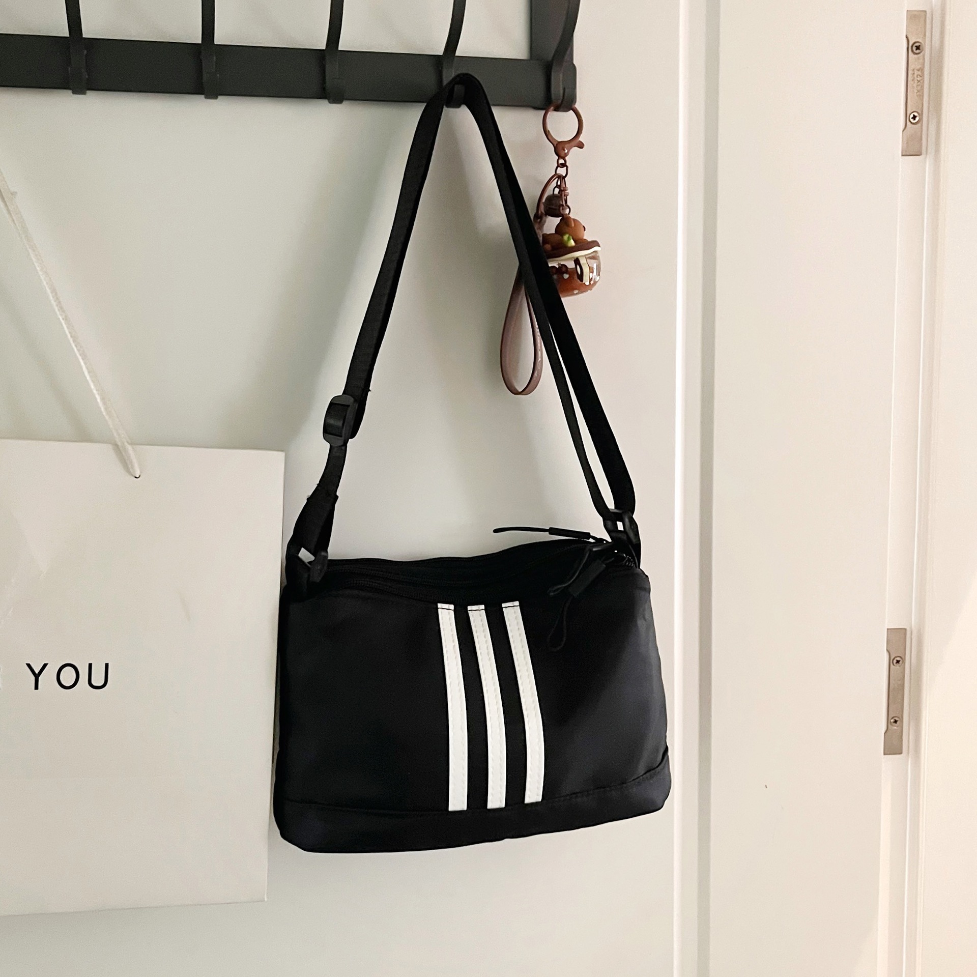 Wholesale Lightweight Simple Crossbody Bag New Hot Selling Trendy Casual Portable Handbag Three Horizontal Strips Fashion Shoulder Bag