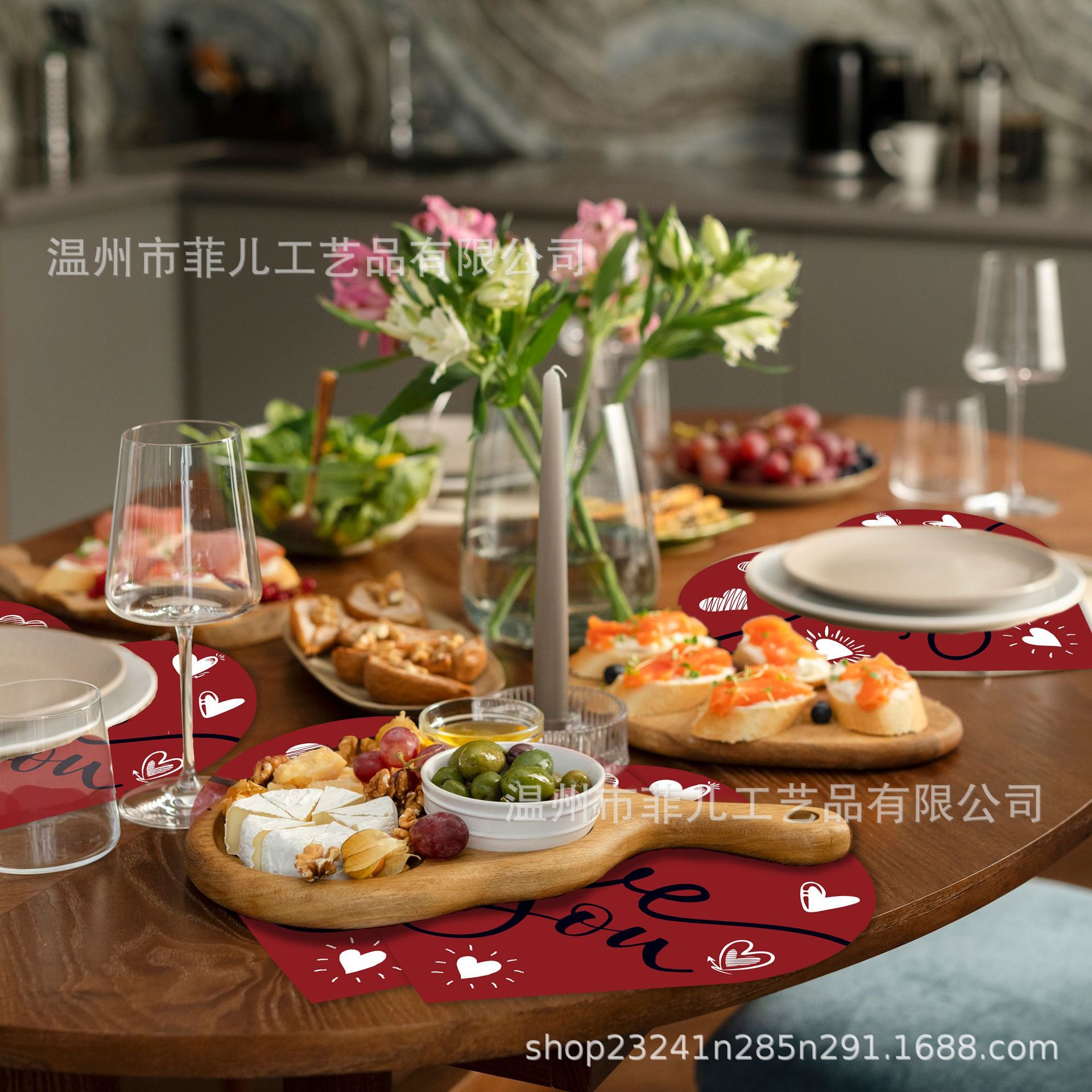 Ca103 Red Heart Decorative Special-Shaped Placemats Party Decoration Tableware Valentine's Day Disposable Lace Placemats