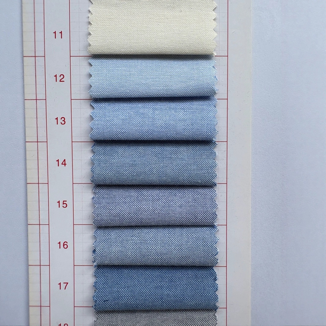 Cvc High Cotton Oxford Shirt Fabric 70 Cotton 30 Polyester Professional Wear Men's and Women's Clothing 45S×16S