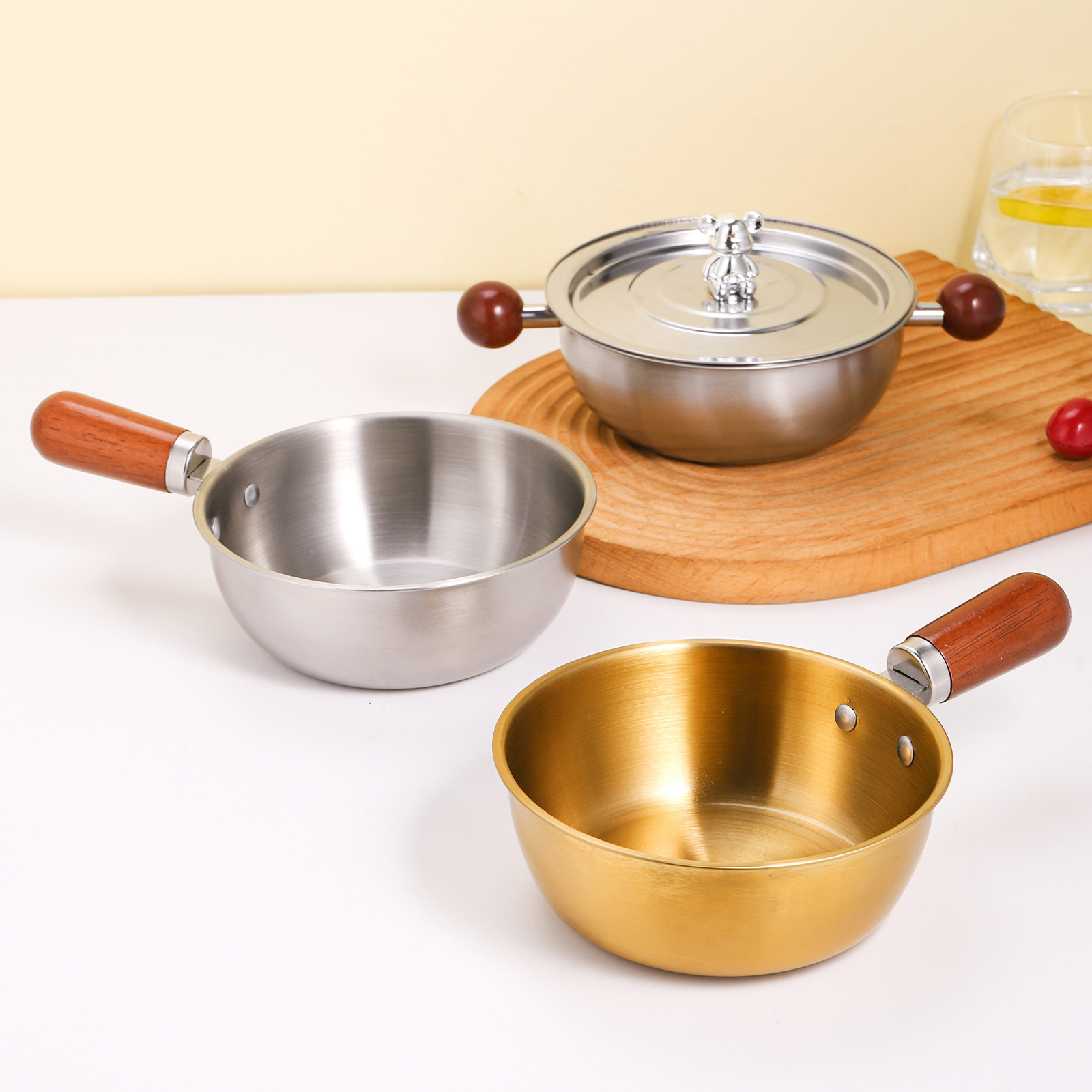 Кросс-бордерная мини-сковорода с ореховой ручкой из нержавеющей стали для лапши салата запеченного риса добавки молока японский стиль на одного человека