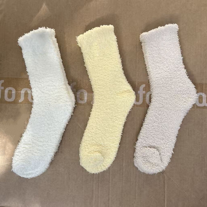 15-Color Candy-Colored Coral Fleece Women's Socks, Non-Shedding, Thickened, Warm Socks, Cross-Border Style, Plus Size Home Socks Wholesale