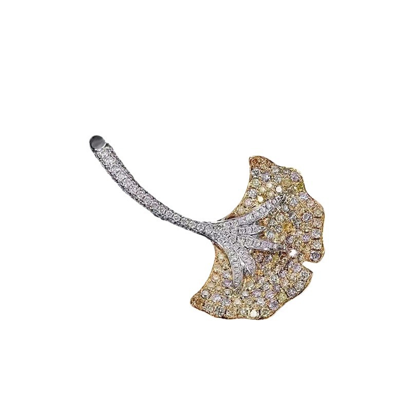 High jewelry chest jewelry gold ginkgo leaf brooch 0.817 karat natural yellow diamond 18k gold brooch wholesale