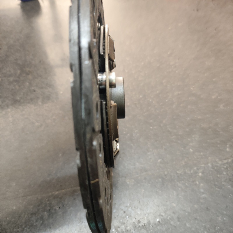 Suitable for Suzuki Cabpuccino SX306 F6A clutch plate 22400-78A80 SZD048U