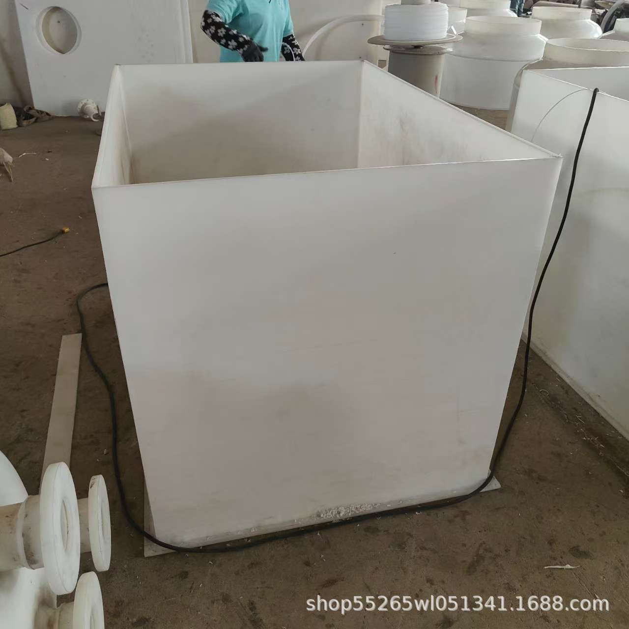 Manufacturers Supply Pp Sinks, Acid and Alkali Resistant Acid Washing Tanks, Corrosion-Resistant Chemical Plating Factory Electrolytic Tanks, and Breeding Water Tanks Can Be Customized