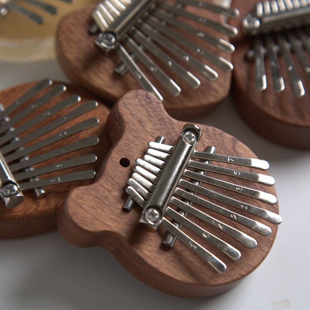 Not for Money, but to Start a Store: Thumb Piano, Kalimba, Small 8-Note Thumb Piano Pendant, Cross-Border