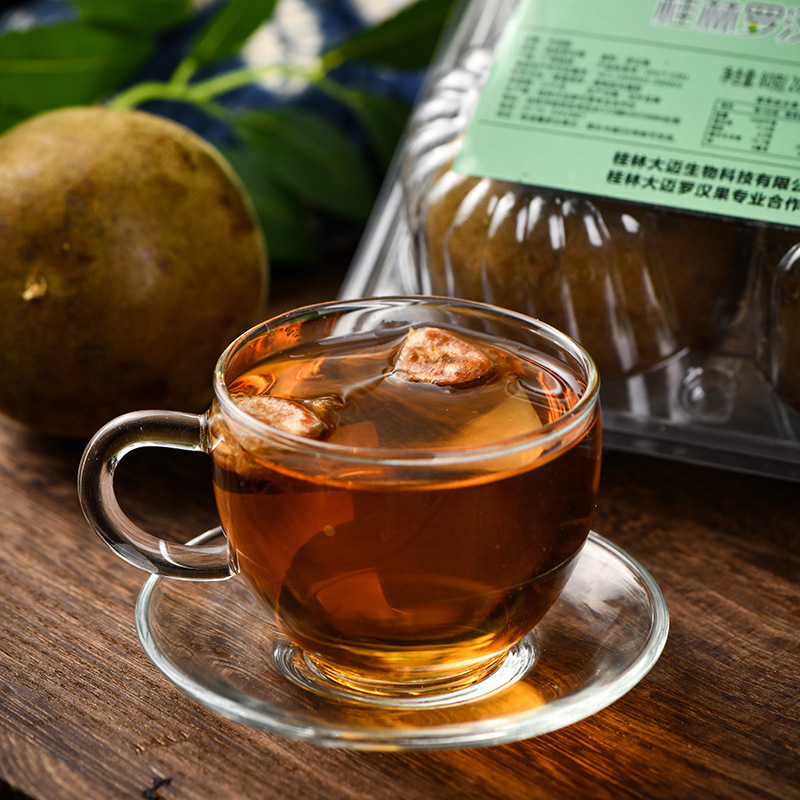 Manufacturer's Self-Produced and Sold Traditional Luo Han Guo Blister Box of 6 Pieces, Guangxi Guilin Roasted Luo Han Guo Dried Fruit Large Fruit