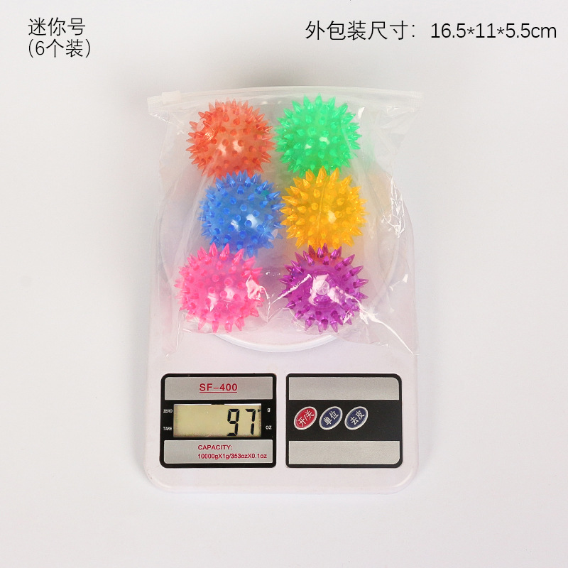 Cross-border Explosions Toy Ball High Elastic tpr Squeaky Sounding Pointed Punch Ball Floating Water Bite Resistant Toothcleaning Dog Toy Ball
