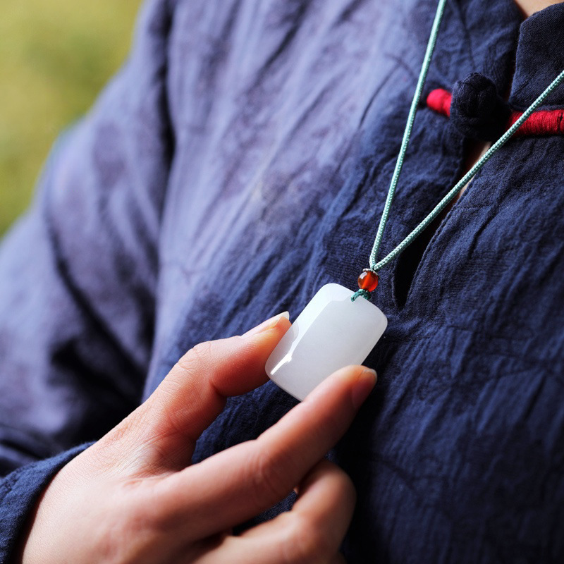 Welfare products Ping An No incident brand pendant smooth white jade pendant men's and women's necklace pure white jade glass pendant green rope