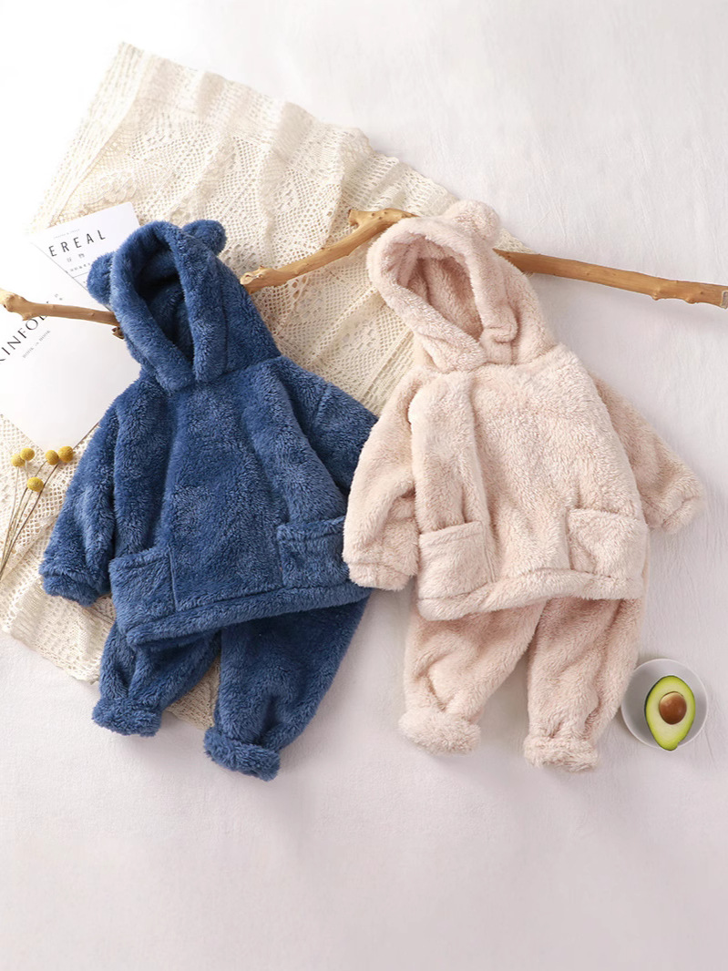 Children's Pajamas New Autumn and Winter Bear Home Set Cute Outer Wear Warm Clothes for Small and Medium-Sized Kidsren High-End Kidsren's Coveralls